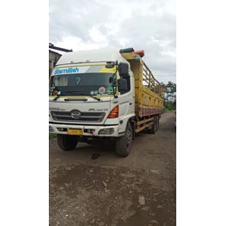 Tronton Truck Rental in Surabaya