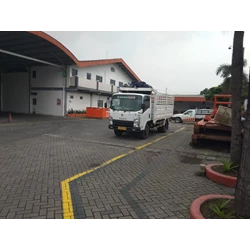 Colt Diesel Truck Rental Services Moving Surabaya - Malang